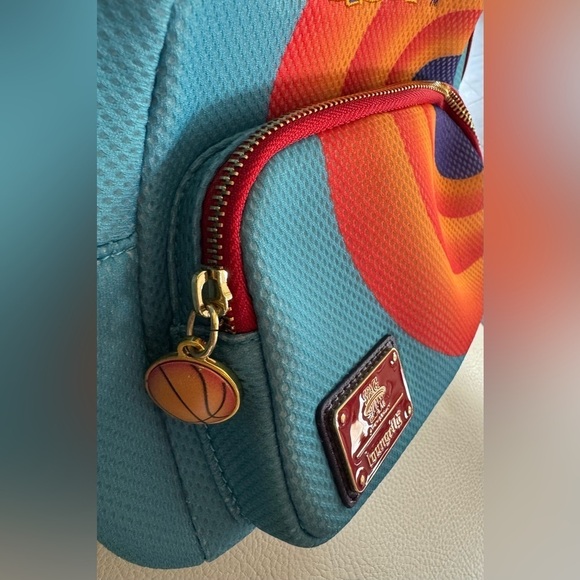 47. Loungefly Space Jam Tune Squad Bugs Womens Double Strap Shoulder Bag main image 8